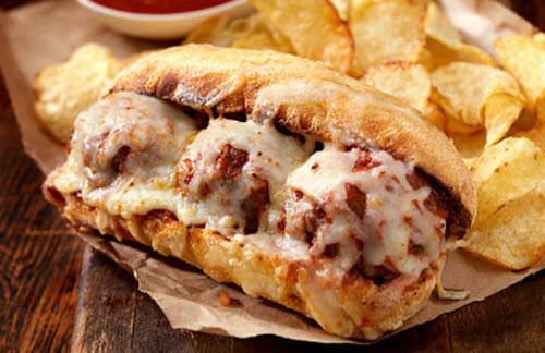 Torta de albóndigas con queso